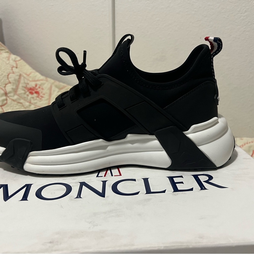 Moncler Men's Lunarove Nylon Low-Top Sneakers Size 11.  New - Picture 4 of 8